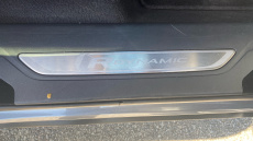 Land Rover Range Rover Velar 3.0 D300 MHEV R-Dynamic SE 5dr Auto Diesel Estate